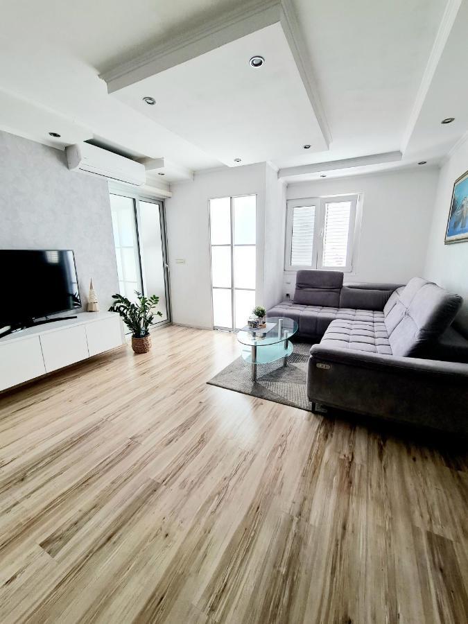Apartment Mirjana Makarska Exterior foto